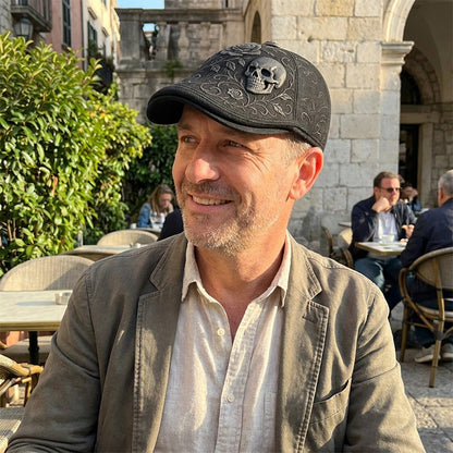 Casquette Plate pour Homme avec Motif Tête de Mort et Épines